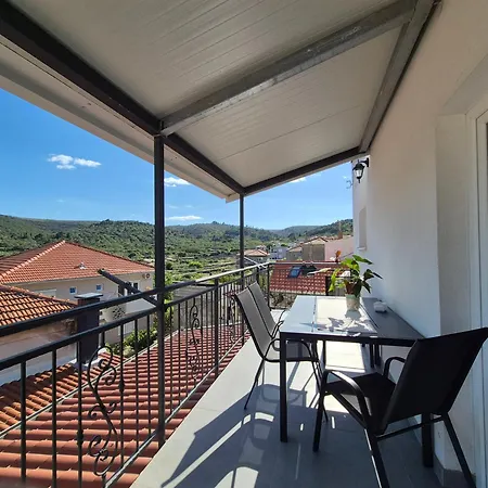 Bella Vista